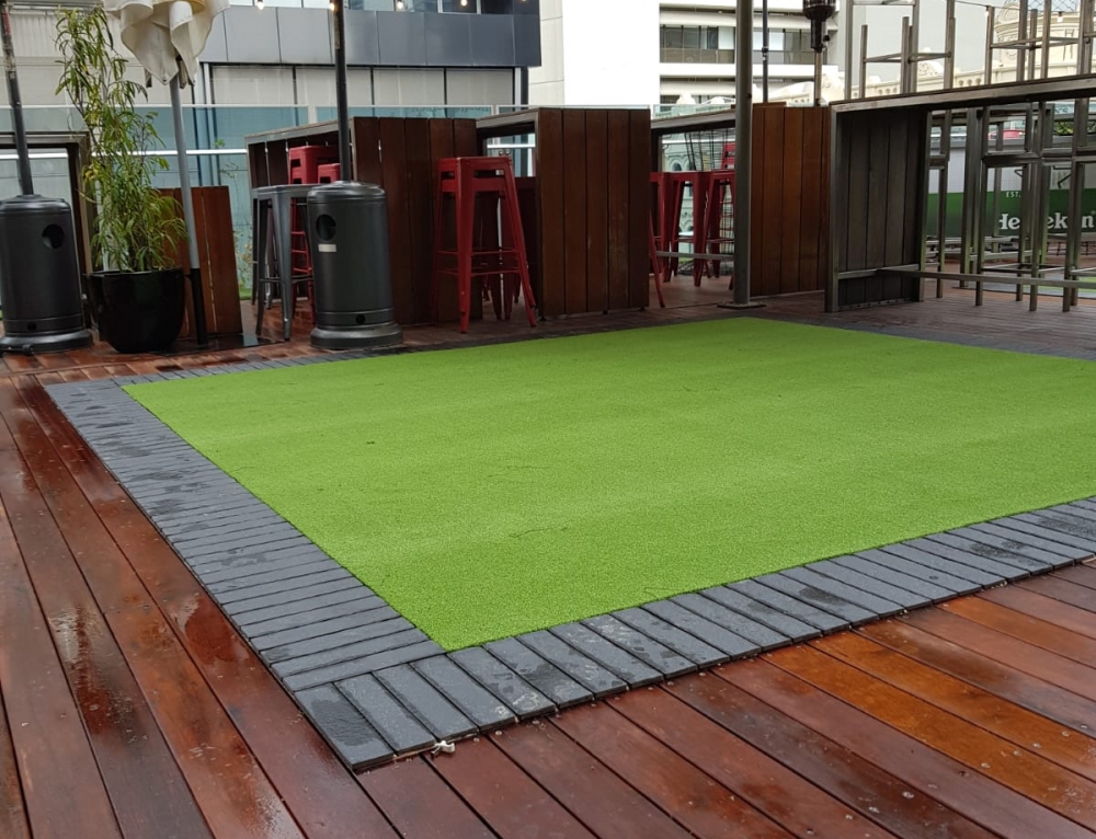 Does Artificial Grass Get Too Hot? 🔥 What You Need To Know